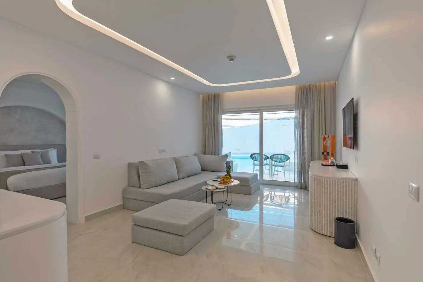 Executive Pool Suite
